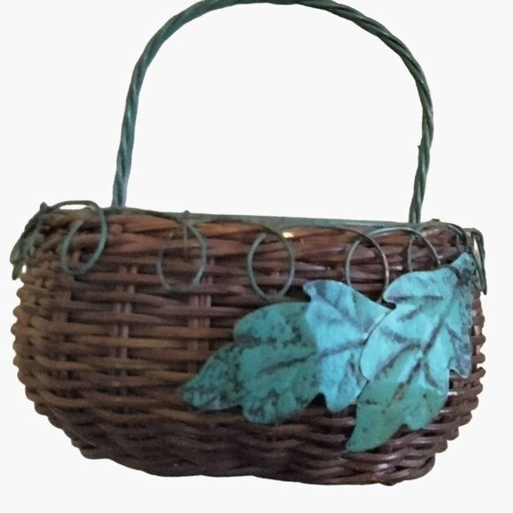 Brown Green Half Round Hanging Wicker Basket Green Metal Leaves Vintage 7 inch - Picture 2 of 11